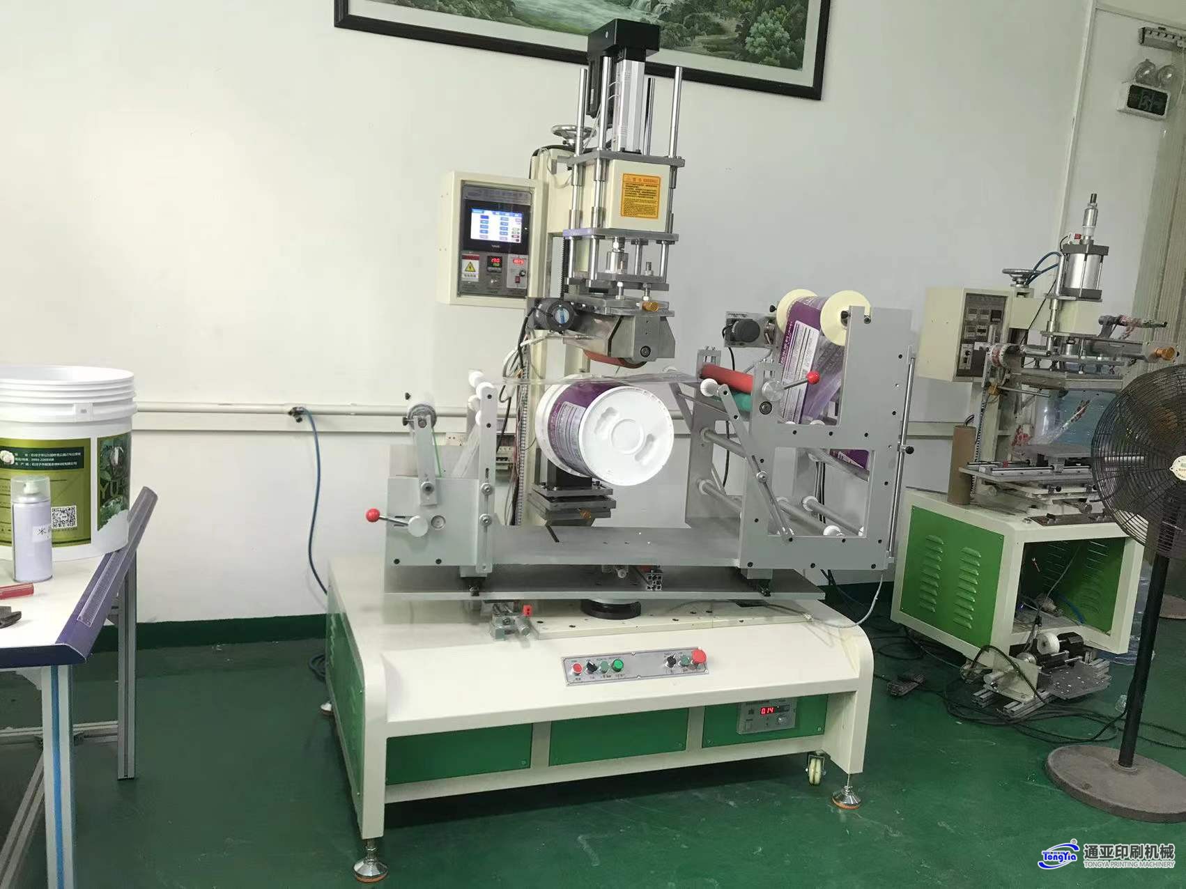 TYH-S350SRC圓錐方錐形多功能涂料桶熱轉(zhuǎn)印機(jī)